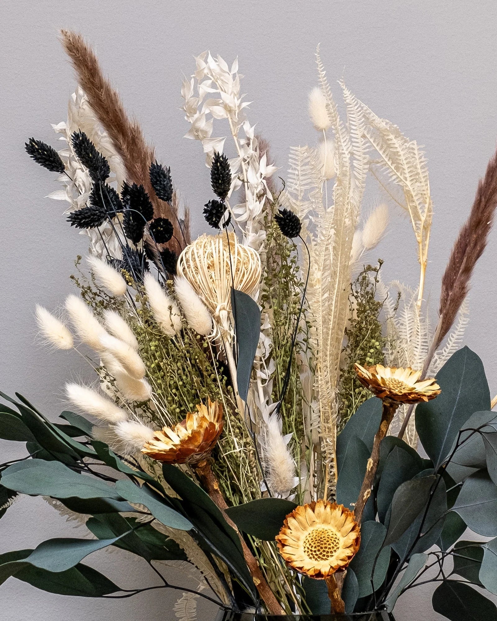 Dried Flower Bouquets – Sustainable & Timeless