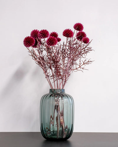 Blomsterdetaljer i Bolltistel Gigant från Forever Flora