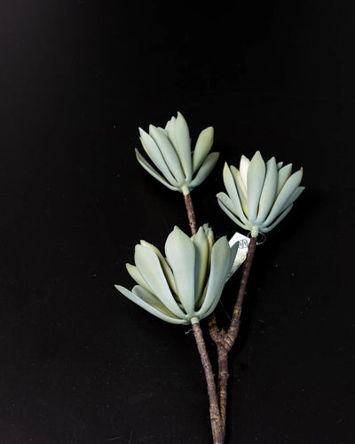 Detaljbild av Konstgjord lotusblomma ljusgrön – 83 cm