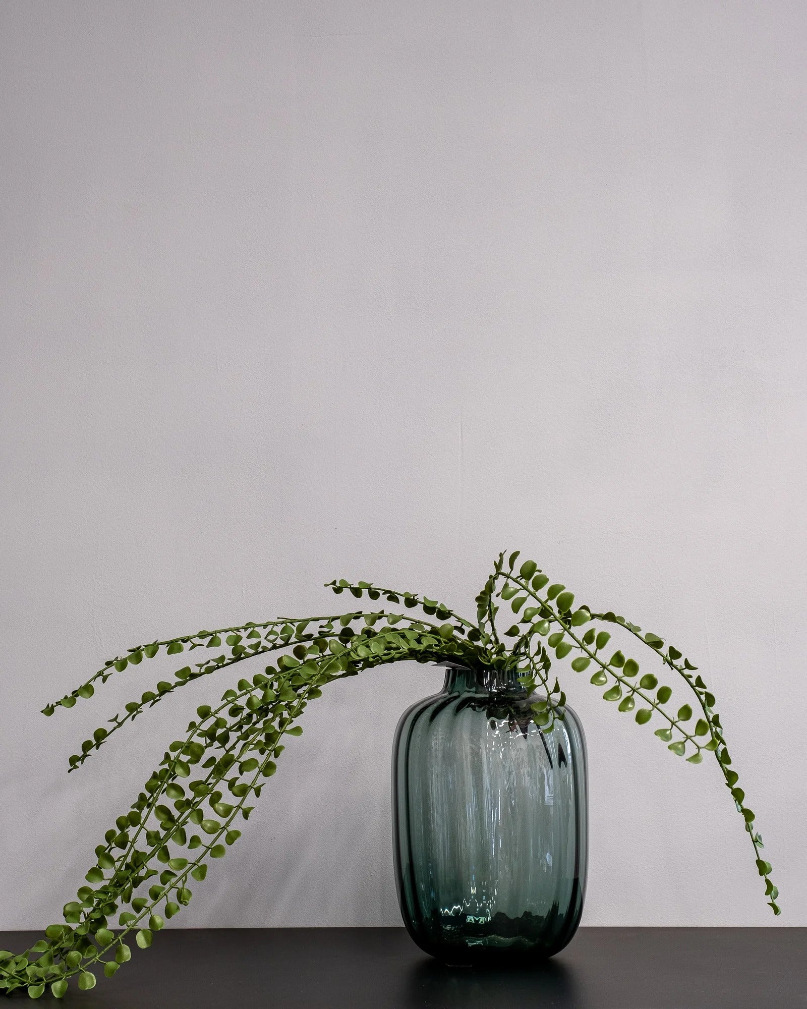 Konstgjord Pilea bukett – 90 cm som dekorativ produkt för hem och inredning