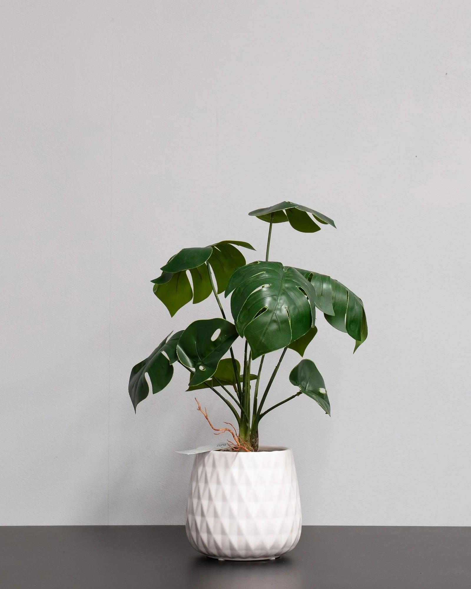 Konstgjord Monstera krukväxt med keramikkruka – 45 cm som dekorativ produkt för hem och inredning